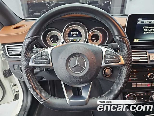 Mercedes-Benz CLS-Class 2017 — photo 9