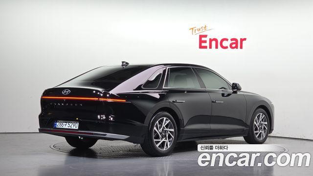 Hyundai Grandeur 2023 — photo 2