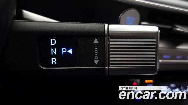 Hyundai Grandeur 2023 — photo 12