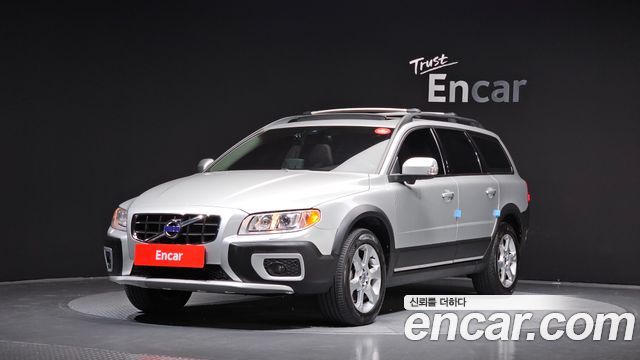 Volvo XC70 2011 — photo 1