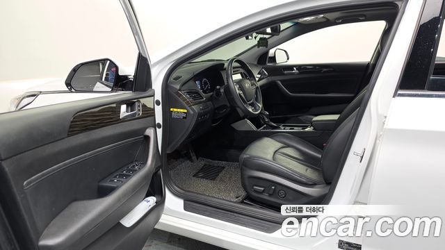 Hyundai Sonata 2017 — photo 13