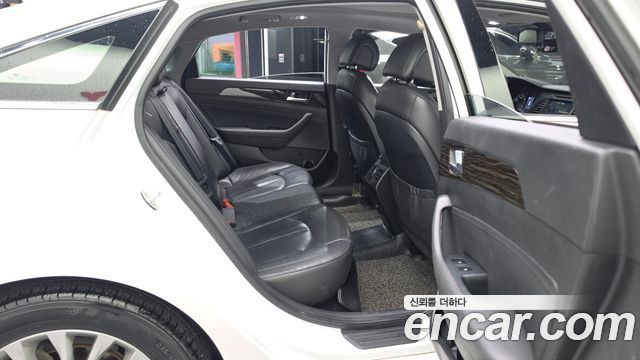 Hyundai Sonata 2017 — photo 18