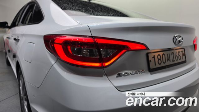 Hyundai Sonata 2017 — photo 9