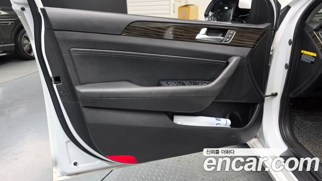 Hyundai Sonata 2017 — photo 14