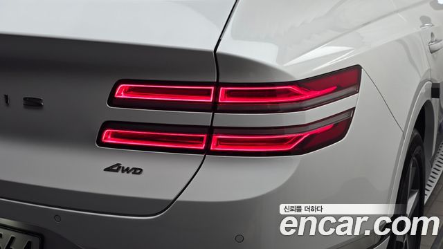 Genesis GV80 2024 — photo 9