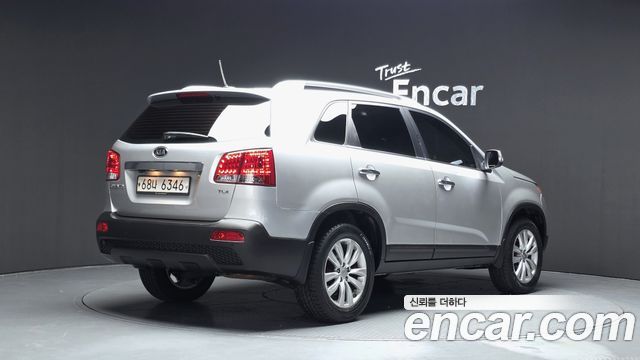 Kia Sorento 2011 — photo 2