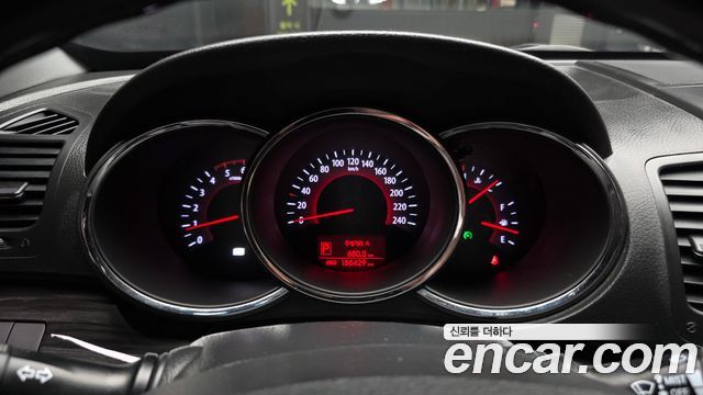 Kia Sorento 2011 — photo 8