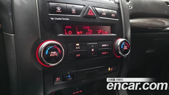 Kia Sorento 2011 — photo 17