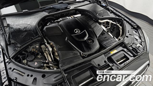 Mercedes-Benz S-Class 2021 — photo 6