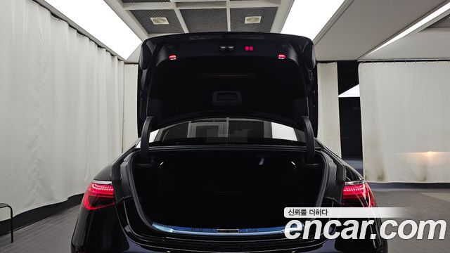 Mercedes-Benz S-Class 2021 — photo 25