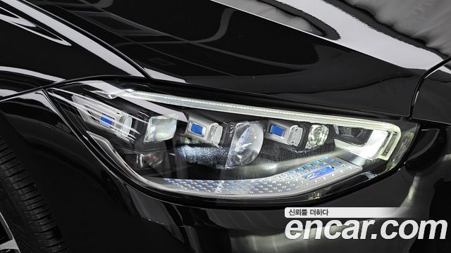 Mercedes-Benz S-Class 2021 — photo 26