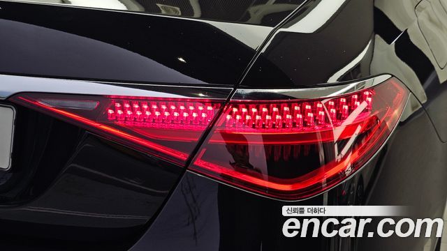 Mercedes-Benz S-Class 2021 — photo 9