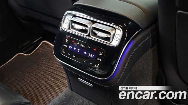 Mercedes-Benz S-Class 2021 — photo 34