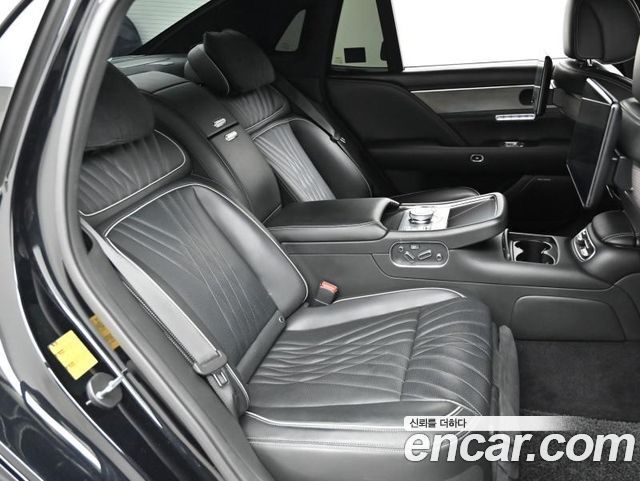 Genesis G90 2023 — photo 12