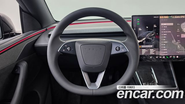 Tesla Model Y 2026 — photo 18