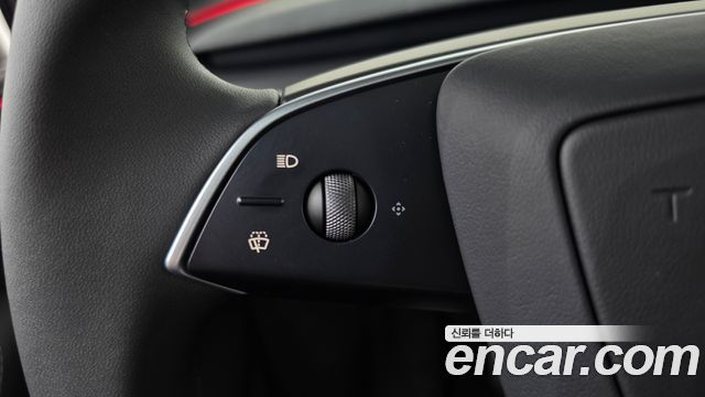 Tesla Model Y 2026 — photo 22