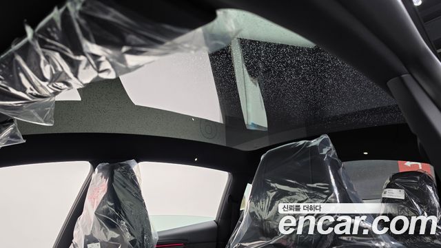 Tesla Model Y 2026 — photo 23