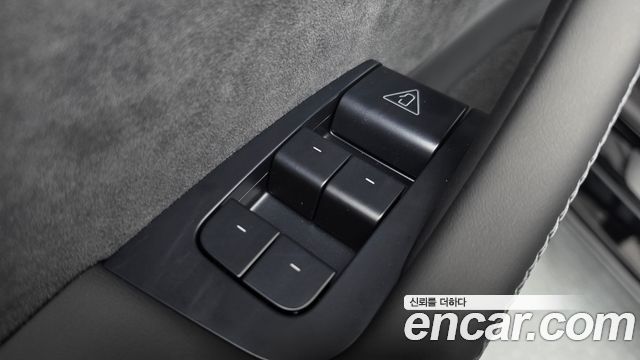 Tesla Model Y 2026 — photo 27