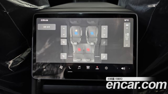 Tesla Model Y 2026 — photo 33