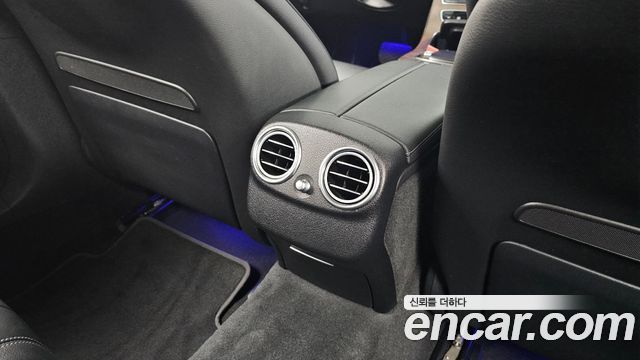 Mercedes-Benz E-Class 2022 — photo 31
