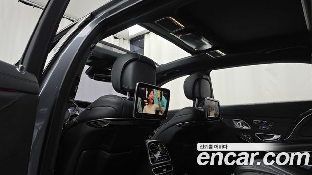 Mercedes-Benz S-Class 2017 — photo 18