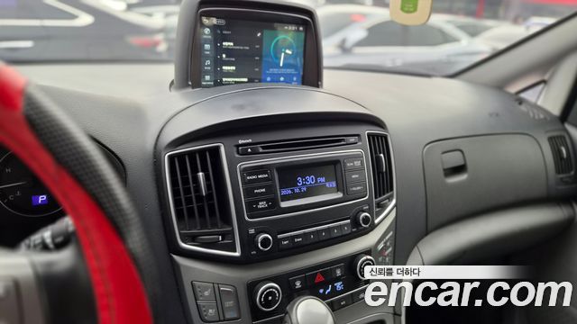 Hyundai Starex 2021 — photo 7
