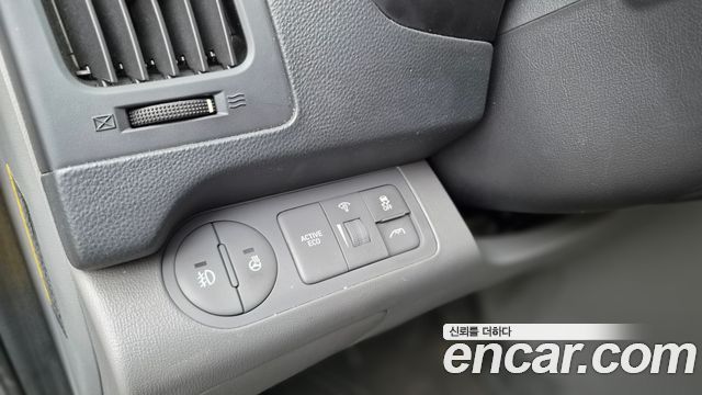 Hyundai Starex 2021 — photo 12