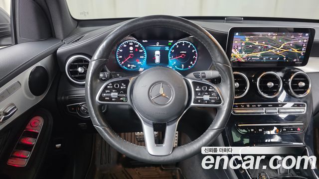 Mercedes-Benz GLC-Class 2021 — photo 20