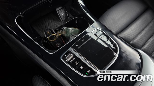 Mercedes-Benz GLC-Class 2021 — photo 24