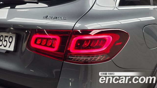 Mercedes-Benz GLC-Class 2021 — photo 9