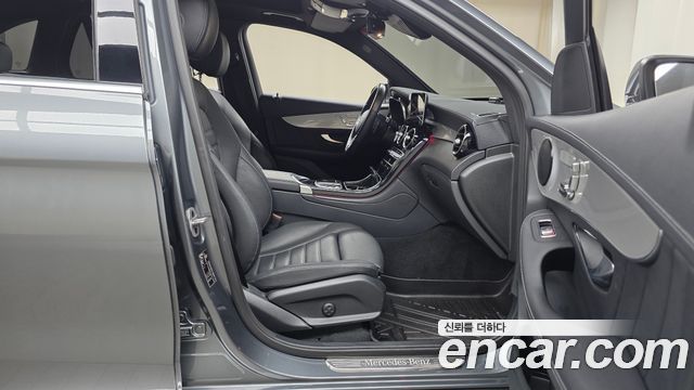 Mercedes-Benz GLC-Class 2021 — photo 16