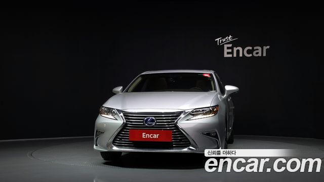 Lexus ES 2017 — photo 3