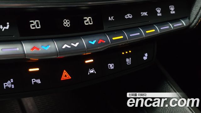 Cadillac CT5 2020 — photo 28