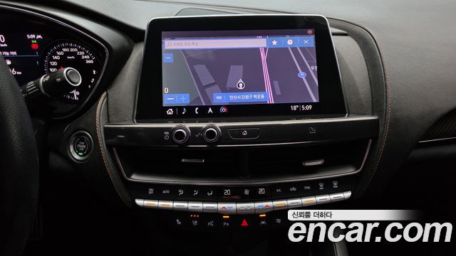Cadillac CT5 2020 — photo 31