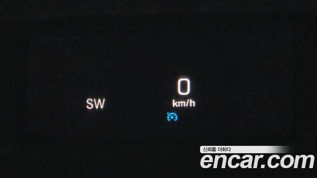 Mercedes-Benz E-Class 2019 — photo 22