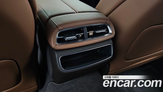 Genesis G80 2021 — photo 31