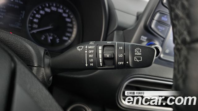 Hyundai Kona 2018 — photo 29