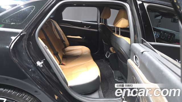 Kia K5 2022 — photo 12