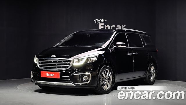 Kia Canival 2017 — photo 1