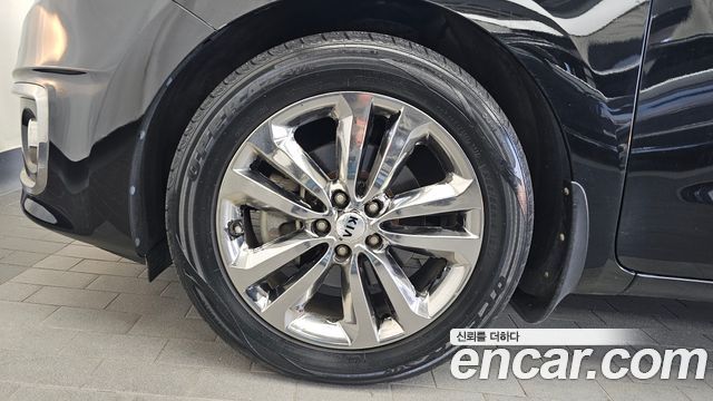 Kia Canival 2017 — photo 5
