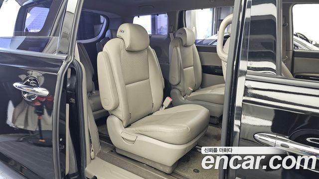 Kia Canival 2017 — photo 17