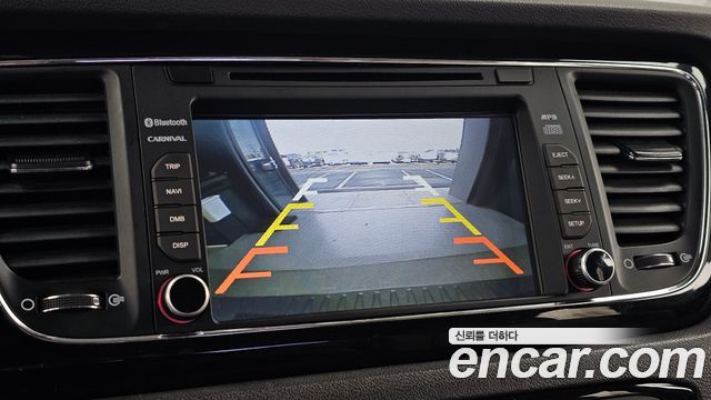 Kia Canival 2017 — photo 21