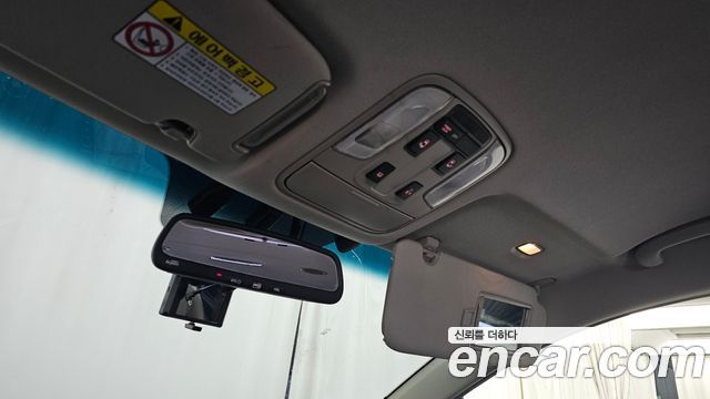 Kia Canival 2017 — photo 23