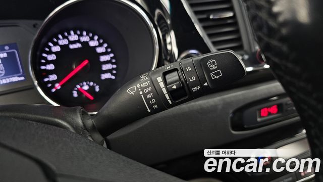 Kia Canival 2017 — photo 31