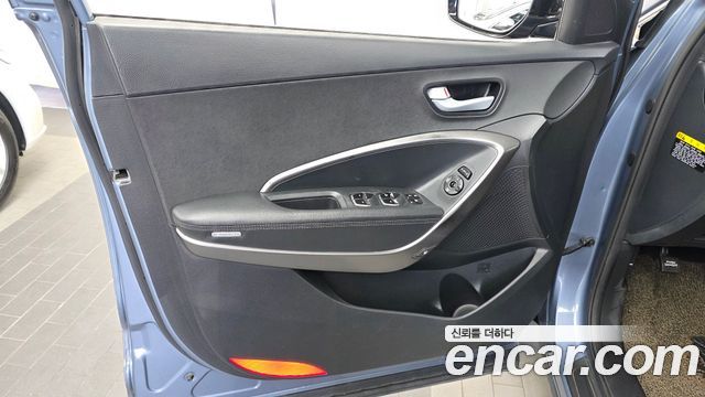 Hyundai Santafe 2016 — photo 14