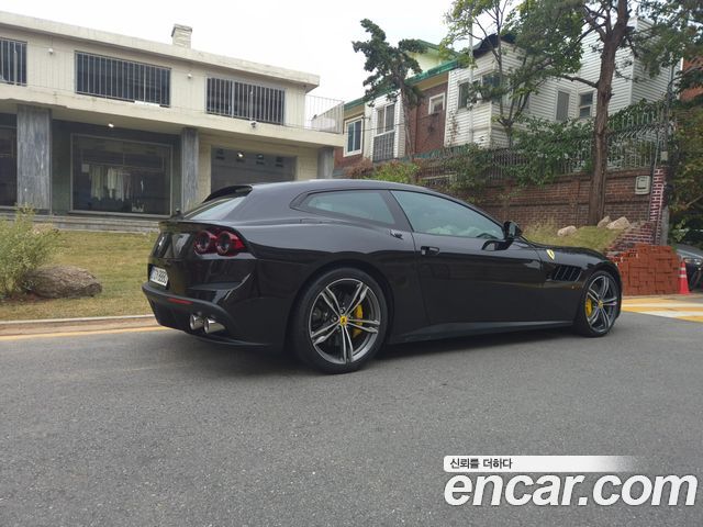 Ferrari GTC4 Lusso 2018 — photo 7