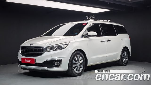 Kia Canival 2016 — photo 1