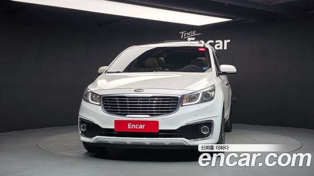 Kia Canival 2016 — photo 3