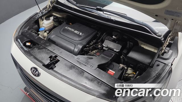 Kia Canival 2016 — photo 6