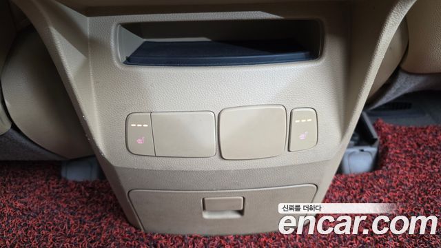 Kia Canival 2016 — photo 17